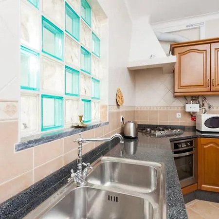 Residencia Quinta Do Poco * סאגרש