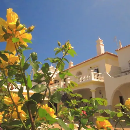 Residencia Quinta Do Poco Гостевой дом *